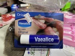 Vaealice Lip Moisturizer And Soother