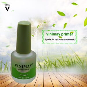 Use VINIMAY® Primer for a strong, long-lasting manicure.
