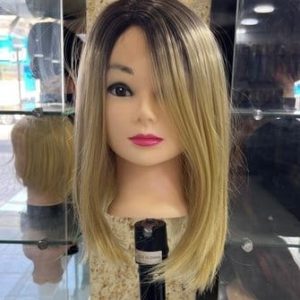 Hair Wig Front Lace – Short Straight Soft Wig – Light Ash Blonde with Brown Roots – Modern Elegant Look