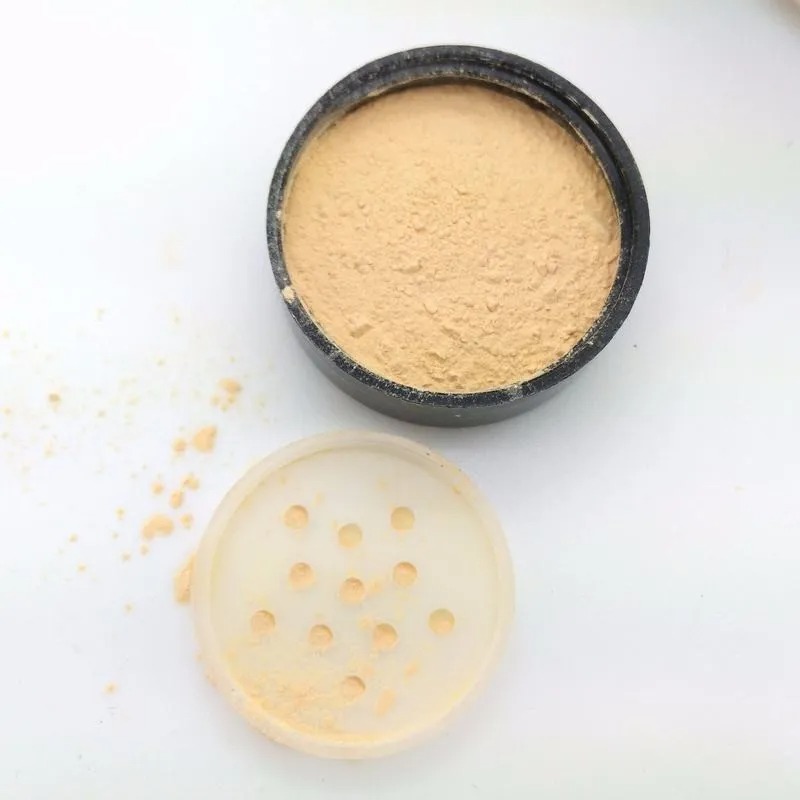 Ben Nye Banana Powder 85g / 3 oz – Loose Matte Finishing Powder for Brightening & Oil Control - Image 4