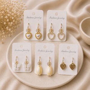 earrings أقراط(حلق)