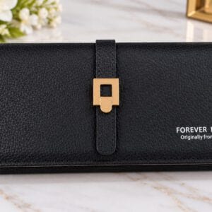 Women's wallet in classic black